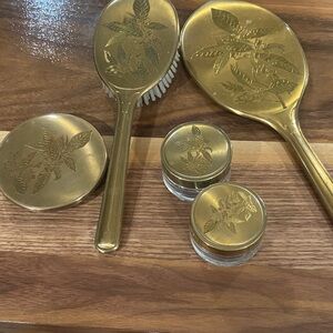 Elegant Gold Vanity Set